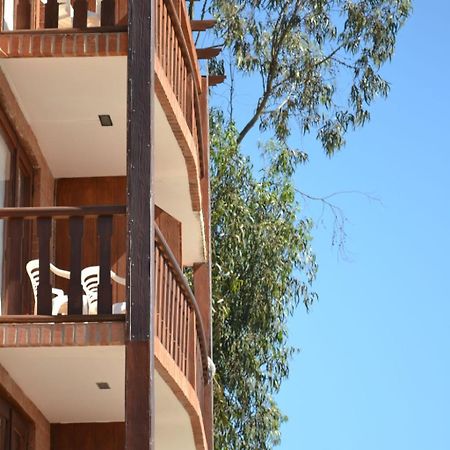Linda Vista Apart Hotel กอนกอน ภายนอก รูปภาพ
